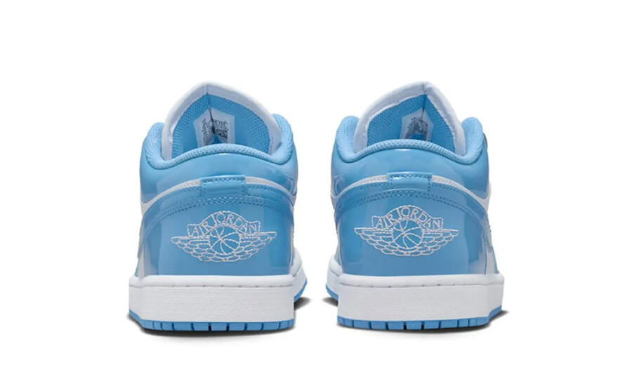 air-jordan-1-low-se-white-legend-blue-04