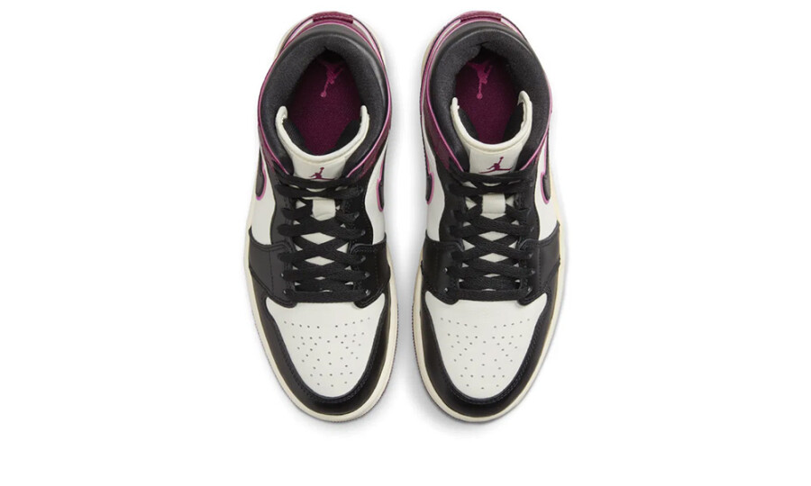 air-jordan-1-mid-se-bordeaux-w-03
