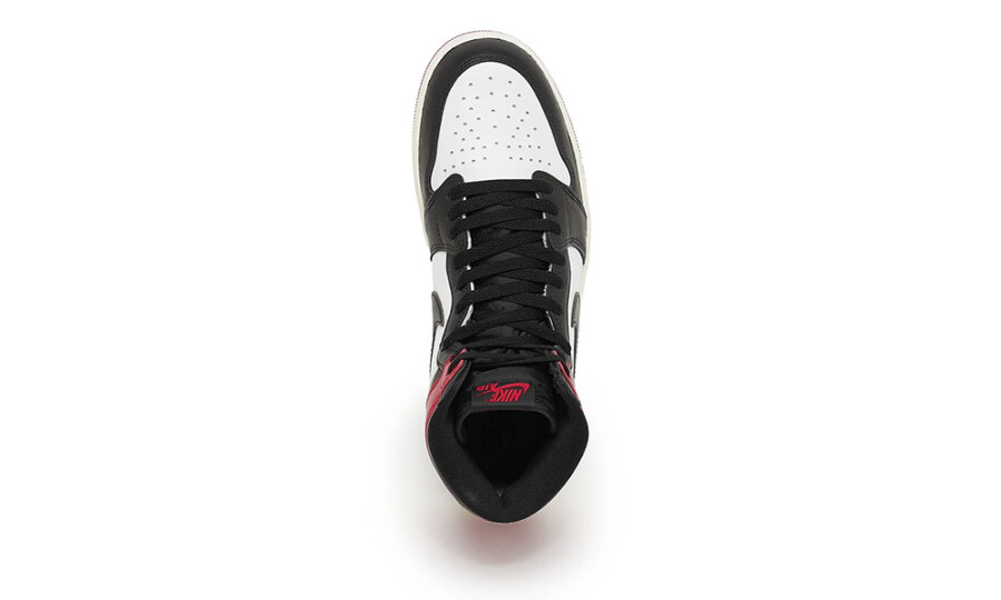 air-jordan-1-retro-high-og-black-toe-reimagined-04